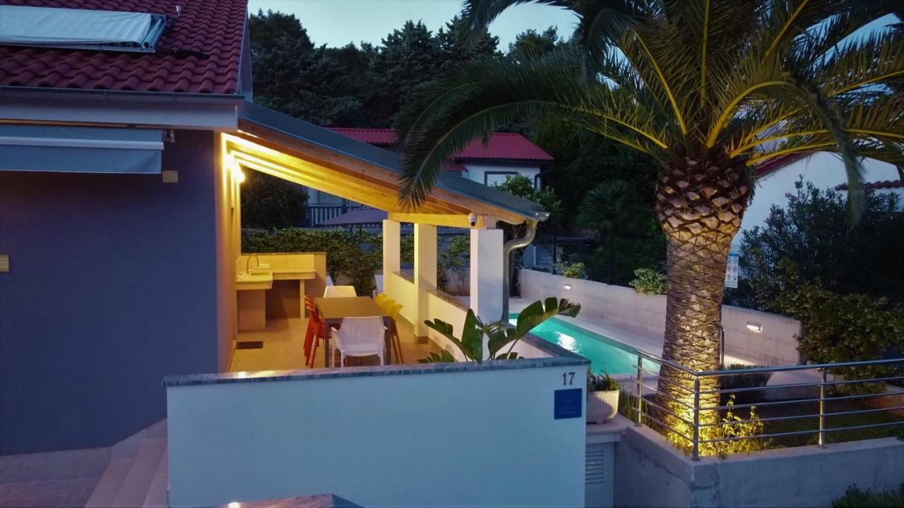 מאלי לוסיניי Villa Artaturi מראה חיצוני תמונה