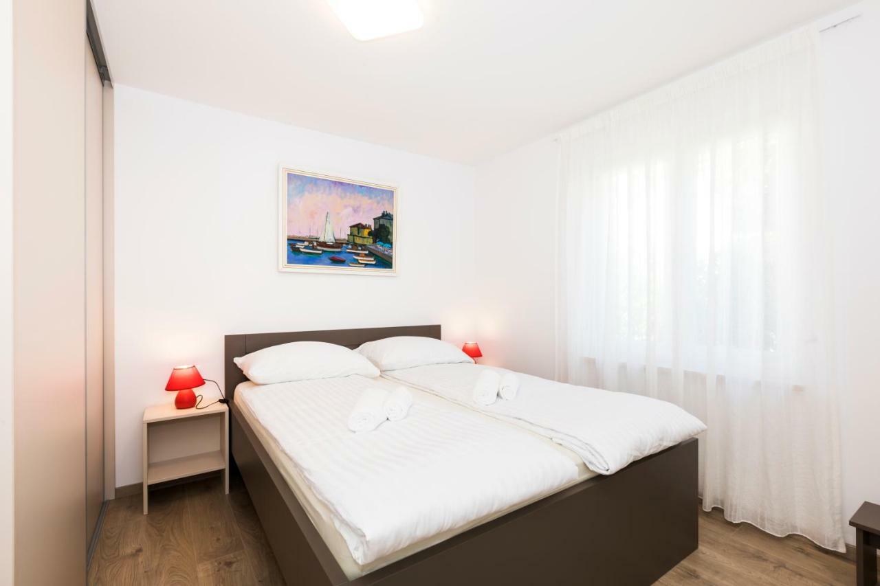 מאלי לוסיניי Villa Artaturi מראה חיצוני תמונה